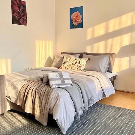Downtown Madonna Residency - 3 Rooms, Ac, Garage, Balcony Lejlighed Budapest