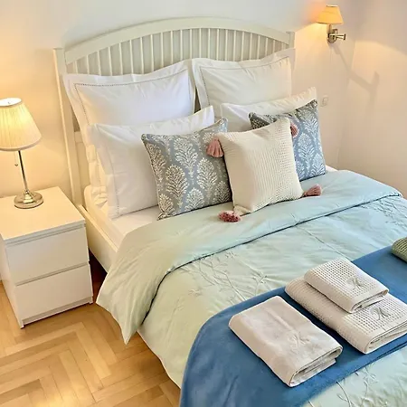 Downtown Madonna Residency - 3 Rooms, Ac, Garage, Balcony Lejlighed Budapest