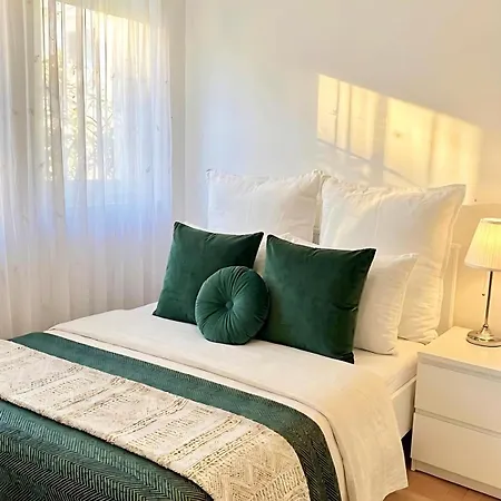 Downtown Madonna Residency - 3 Rooms, Ac, Garage, Balcony Lejlighed Budapest